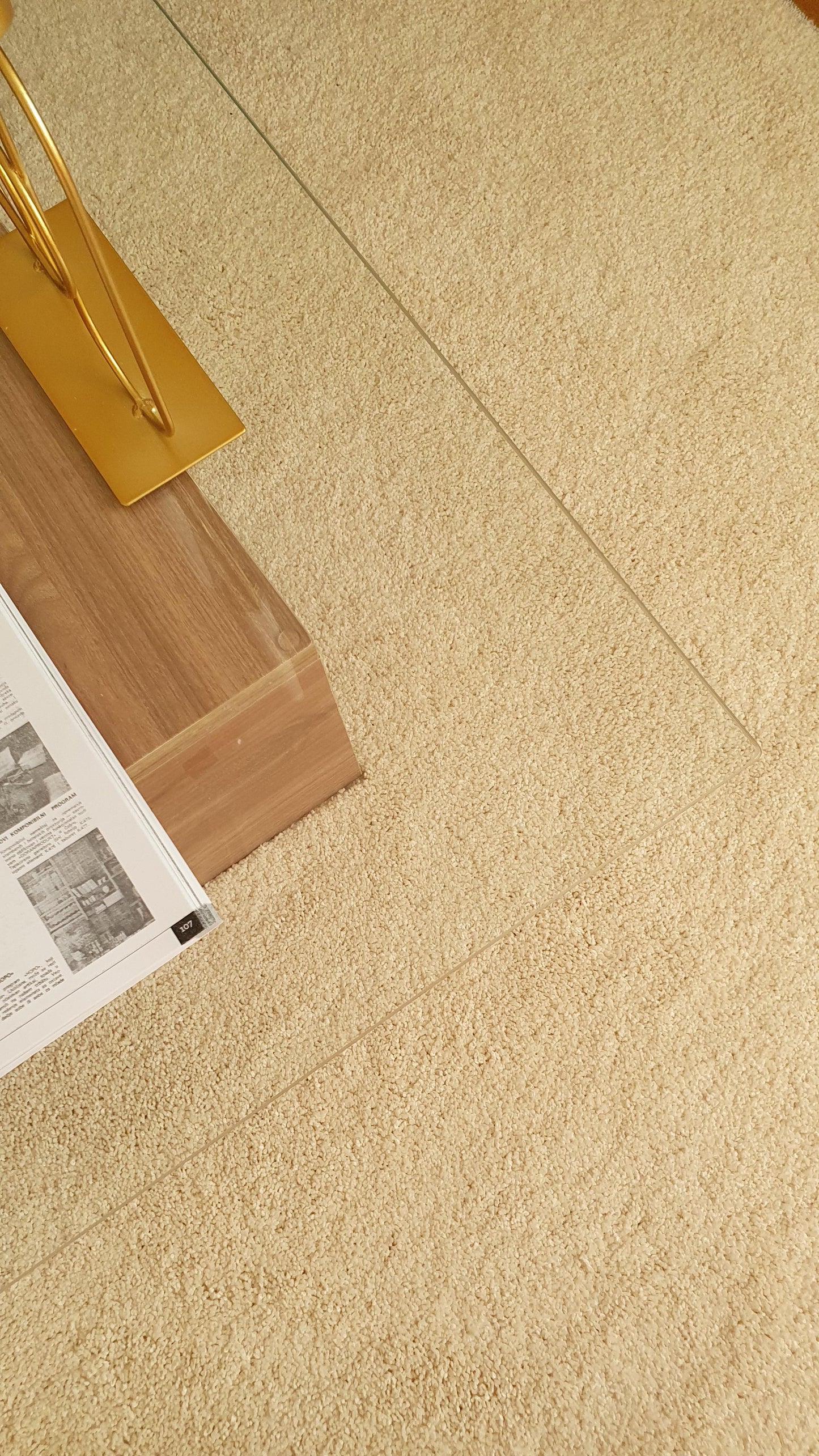 Klub Tisch „Glas“